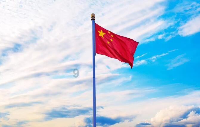 每天到医院探望 还带来热乎的饭菜 这位村支书把服务送到村民心坎里