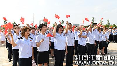 小猫钓鱼游戏龙王版有船