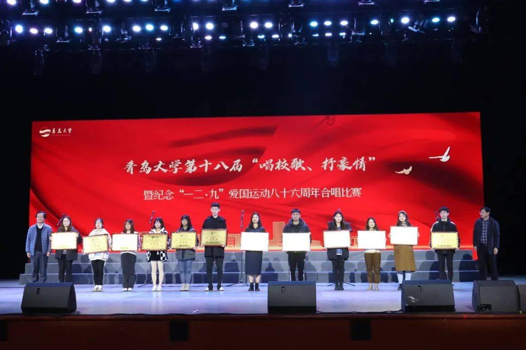 小猫钓鱼游戏龙王版有船