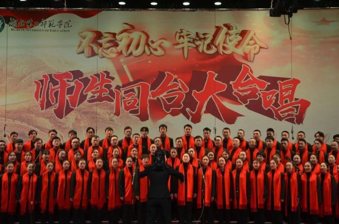 苏菲亚的休闲装