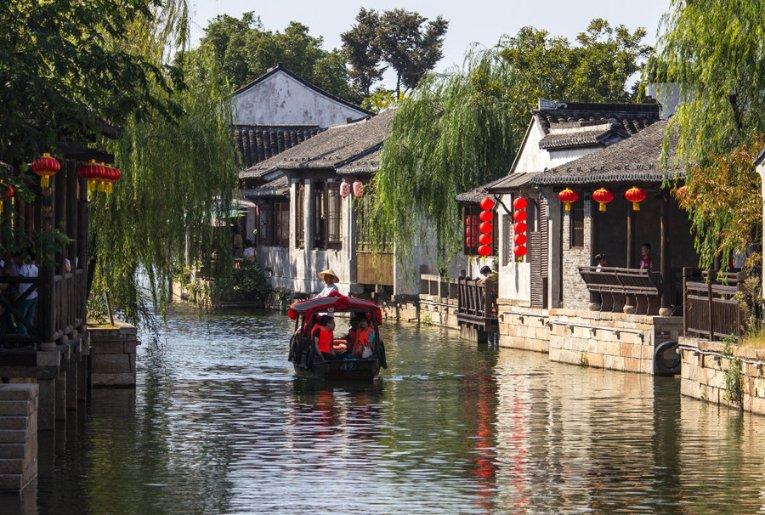 坚持不懈纠治“四风”!2023年贵阳市查处享乐主义、奢靡之风问题367起